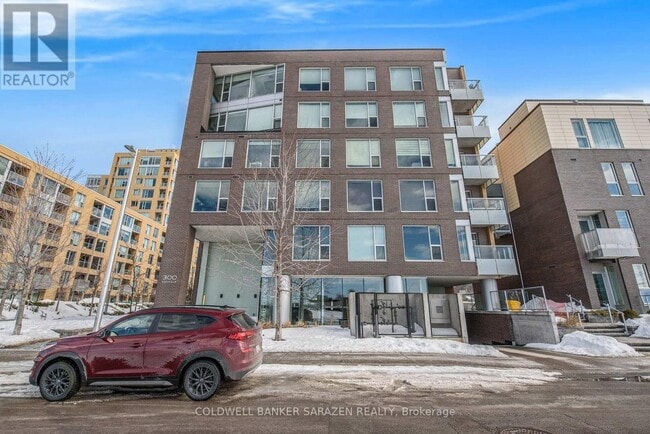 Building Photo - 300 Lett St