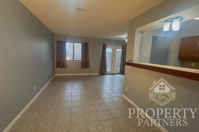 Foto del edificio - 92 Greenwood Trail N Dr