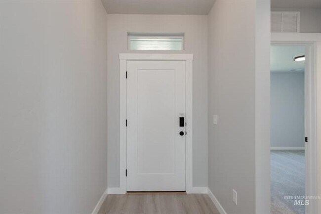 Foto del edificio - Brand New 4 Bedroom 2 Bathroom Home in South Meridian