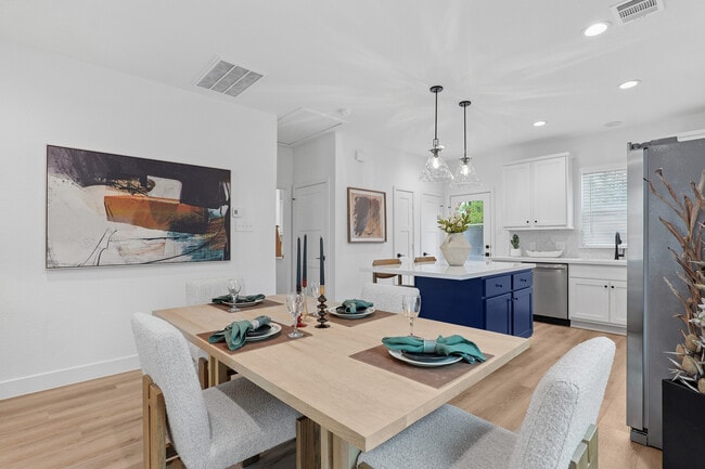 Comedor y cocina de los apartamentos Ellery Lane - Ellery Lane