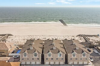 Building Photo - 1051 Oceanfront