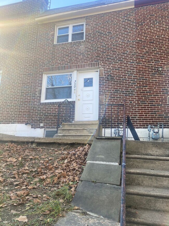 Foto del edificio - Desirable, Quaint 3/1 bath Beautiful Home in Upper Darby!