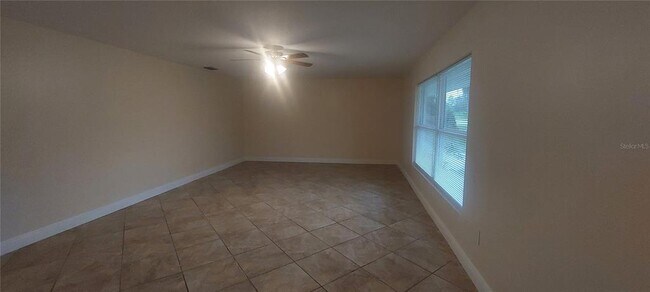 Foto del edificio - 11345 Circle Way