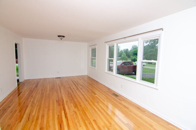 Foto del edificio - 4812 Bethesda Rd