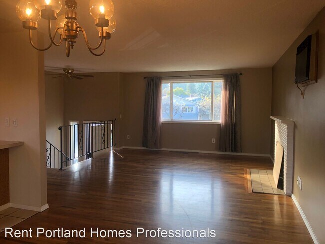 Building Photo - 4 br, 2 bath House - 1126 NE 176th Ave