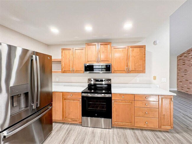 Foto del edificio - 1631 Monterey Ln