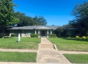 Building Photo - 7141 Twin Tree Ln