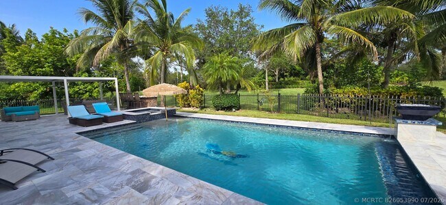 Foto del edificio - 8216 NW 105th Ln