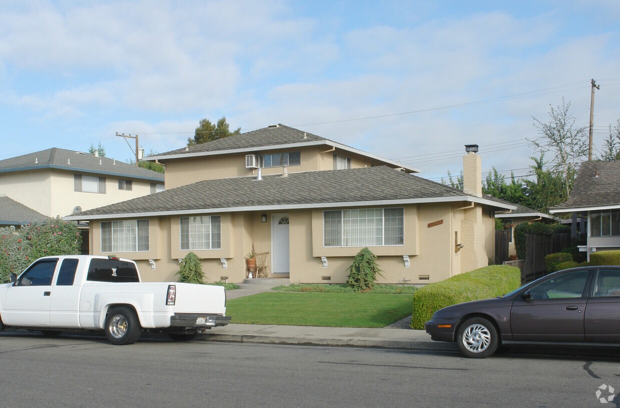 Building Photo - 1245 Manchester Dr