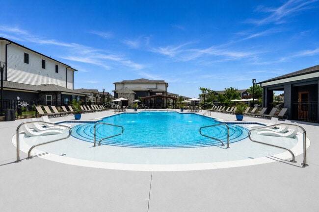 Foto del edificio - Clear Creek Springdale Apartments