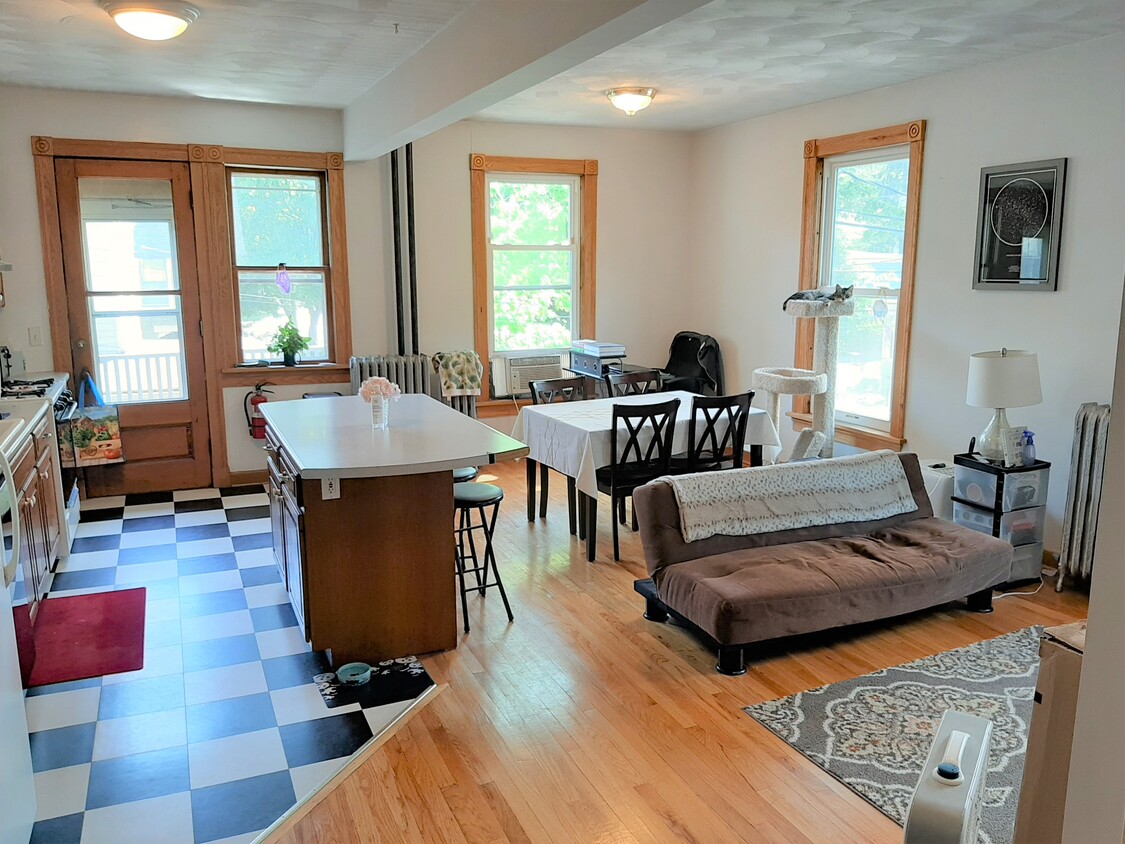 Primary Photo - 501 N Tioga St