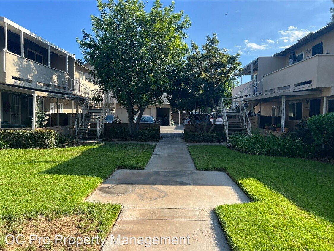 Primary Photo - 2 br, 2 bath House - 338 E. Briardale Aven...