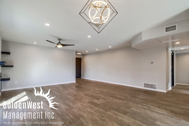 Foto del edificio - Updated 3Bdm 2Ba Single-Family Home in Paradise Hills!