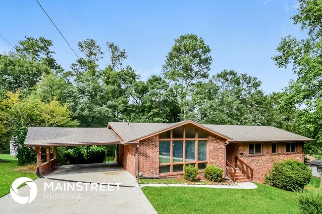 Building Photo - 2067 Monterey Dr