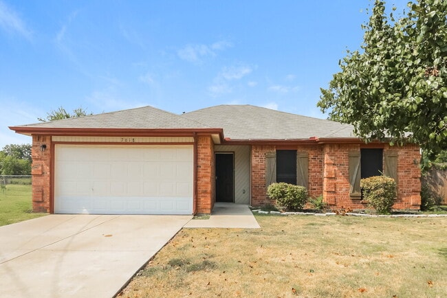 Building Photo - 7618 Creek Wood Dr