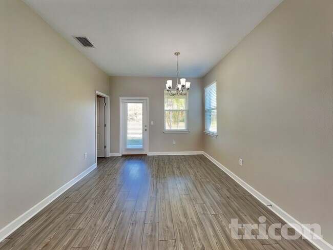 Building Photo - 3476 Longview Ln