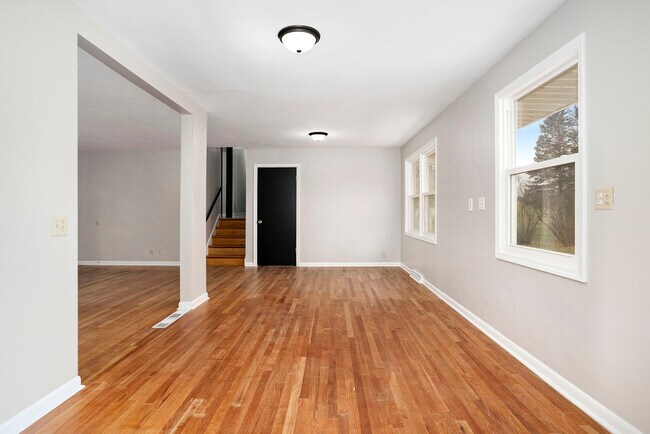 Foto del edificio - 27W102 48th St