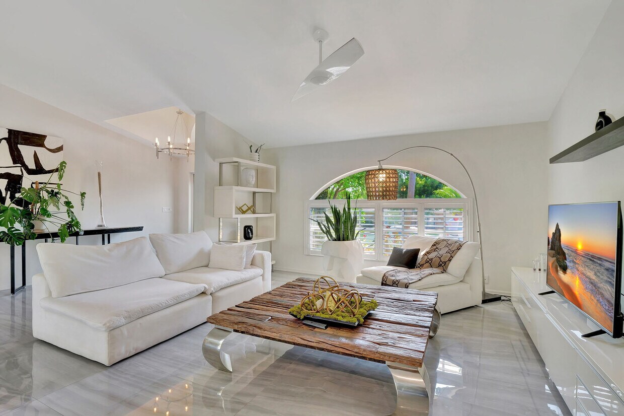 Foto principal - 27196 Belle Rio Dr