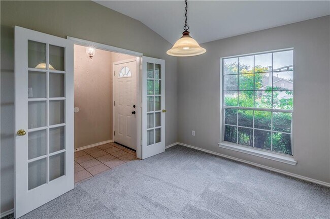 Foto del edificio - 1708 Goddard Bluff Dr