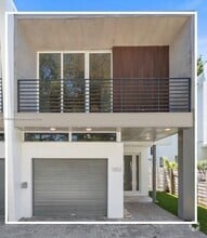 Building Photo - 1352 SW 22nd St