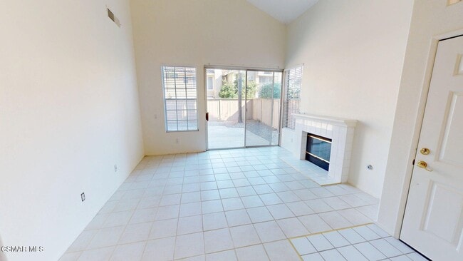 Building Photo - 4862 Martona Dr