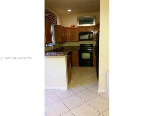 Foto del edificio - 21417 NW 13th Ct