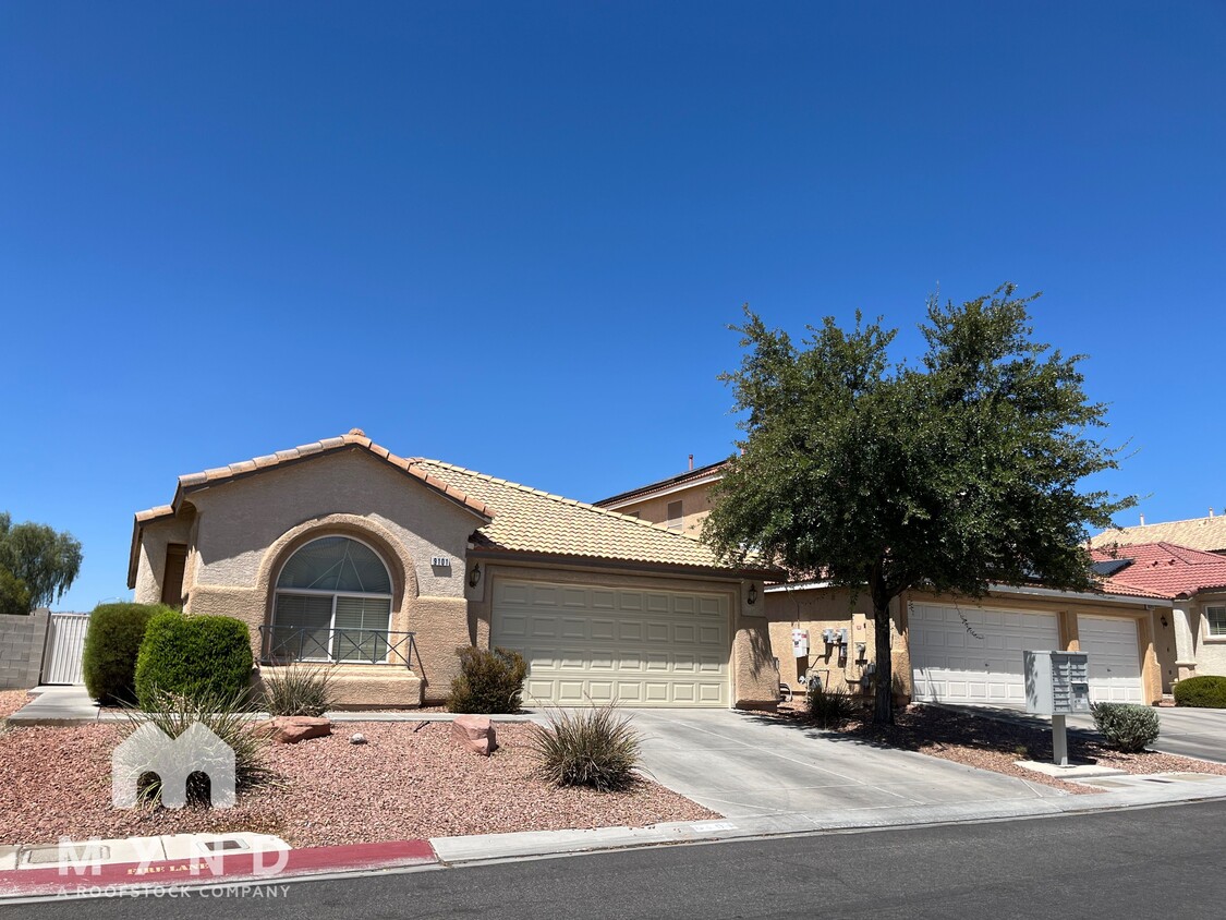 Foto principal - 9101 Ivybridge St