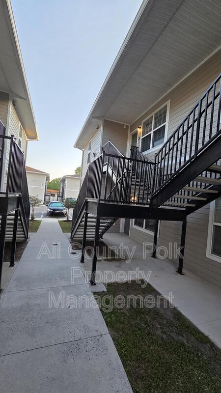 Foto del edificio - 915 Ariana St