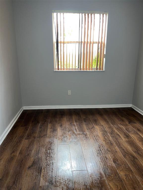 Foto del edificio - 10586 SW 6th St