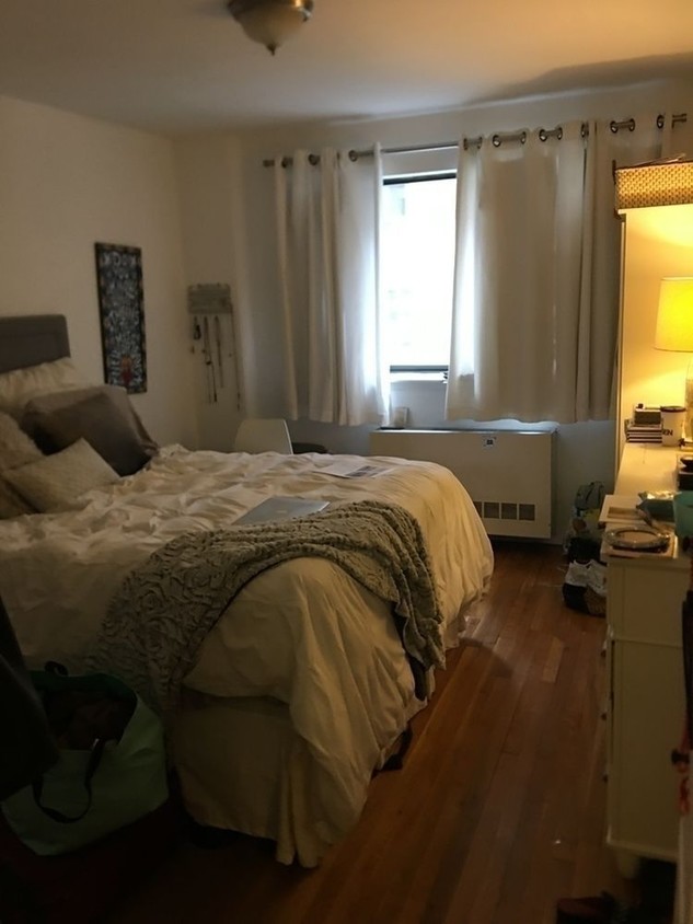 Foto del edificio - 214 E 24th St