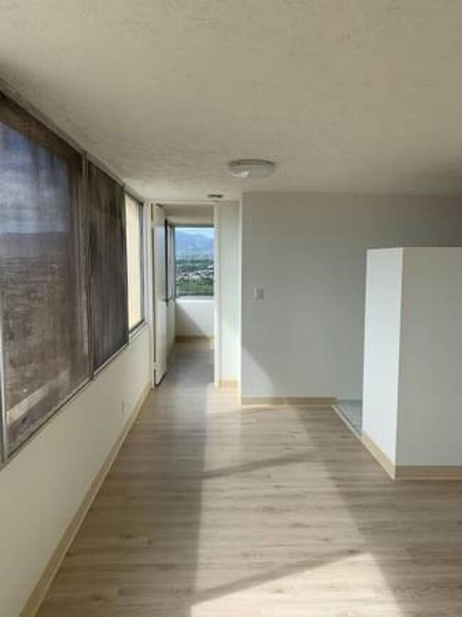 Building Photo - Great Location and Great Amenities!