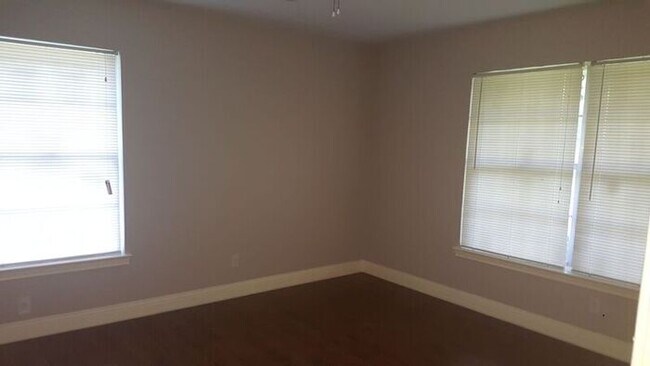 Foto del edificio - No App Fee. $500 Off 1st Months Rent with ...