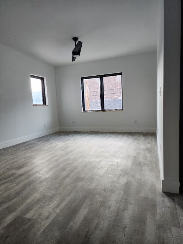 Foto del edificio - 1039 East Alley