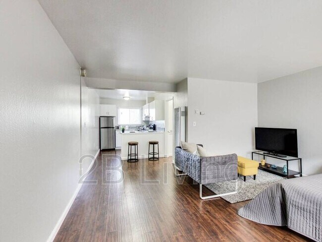 Foto del edificio - 1002 E 23rd St