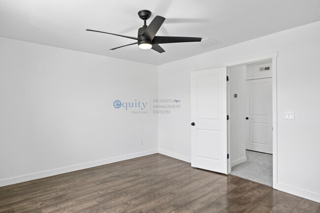 Building Photo - 10539 Liv Way