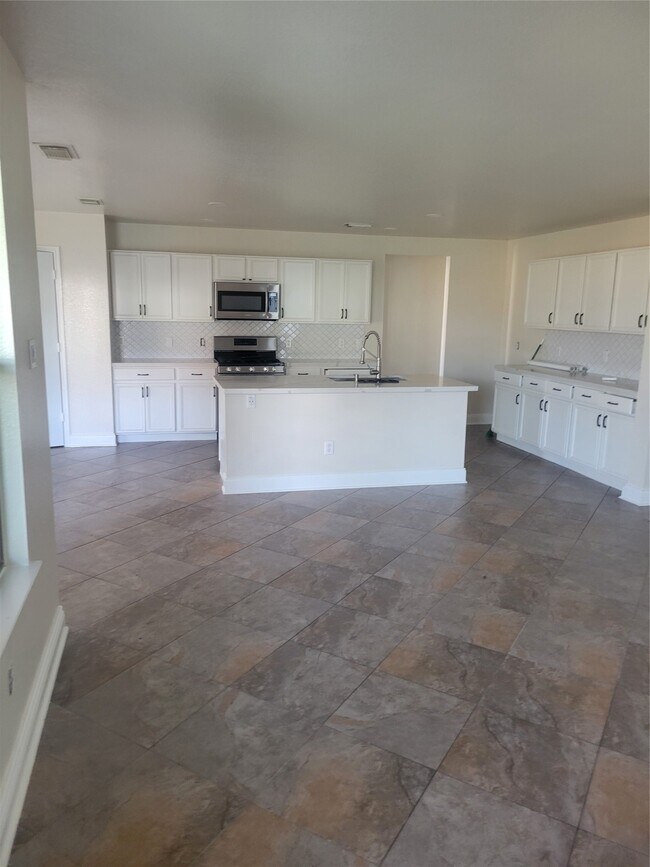 Foto del edificio - 3903 Brook Garden Ln