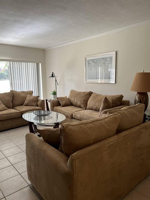 Foto del edificio - 3150 N Palm Aire Dr
