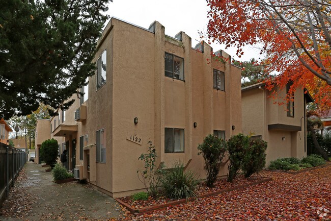 1122 T St Sacramento Ca 95811 Apartments Sacramento Ca Apartments Com