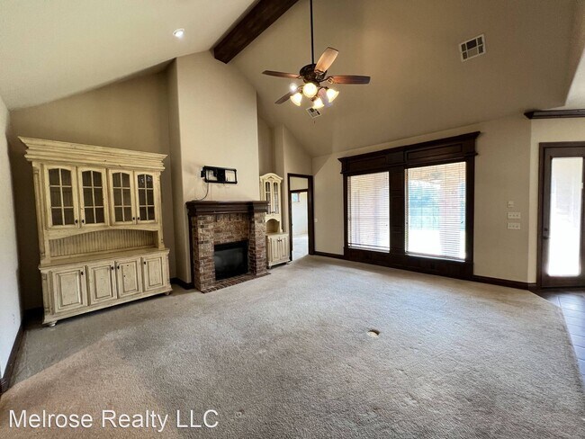 Foto del edificio - 4 br, 4 bath House - 17305 Grove Hill Terrace