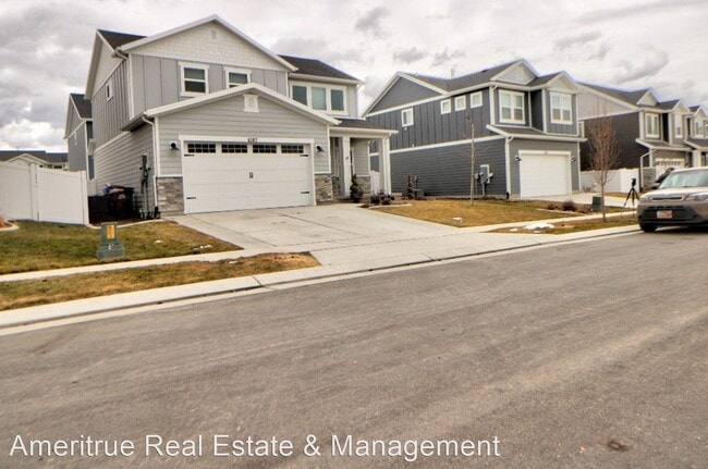 Building Photo - 3 br, 2.5 bath House - 4367 East  Golden O...
