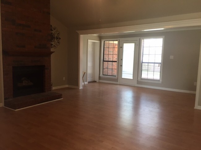 Building Photo - 4205 Starboard Trl