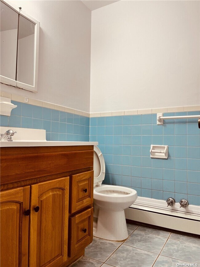 Foto del edificio - 84-90-168 168th Pl