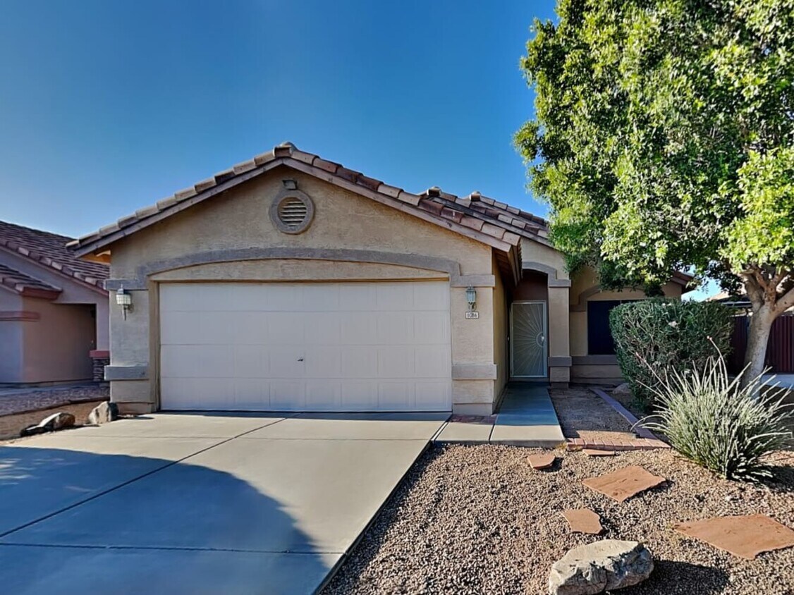 Primary Photo - 1086 E Mohave Ln
