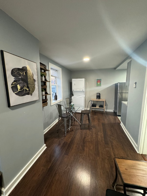 Building Photo - 1238 S State Ave