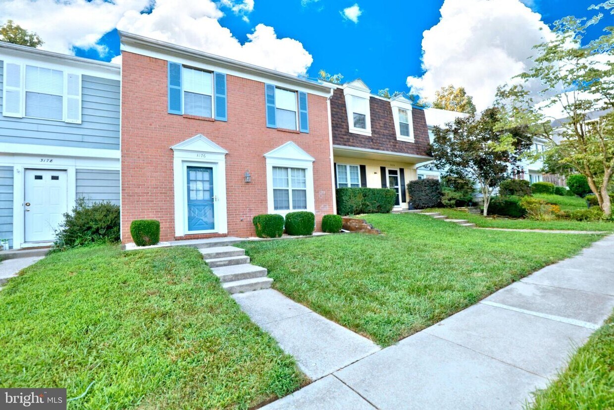 3176 Vanderbilt Ct, Woodbridge, VA 22192 Townhome Rentals in Woodbridge VA