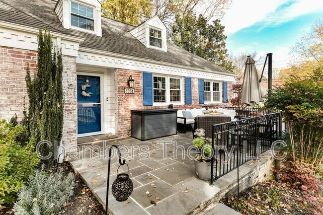 Building Photo - 3061 N Oakland St