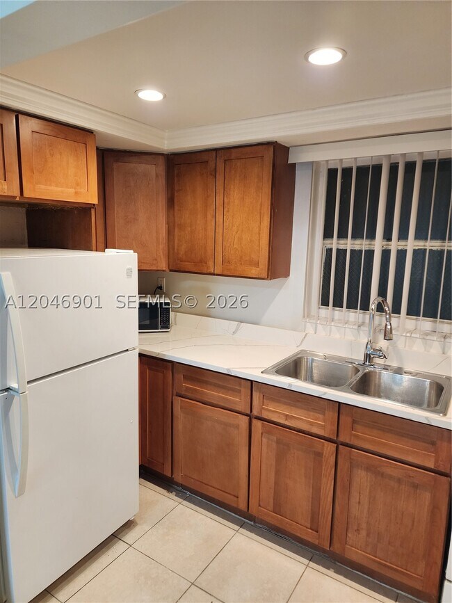 Building Photo - 7410 SW 82nd St