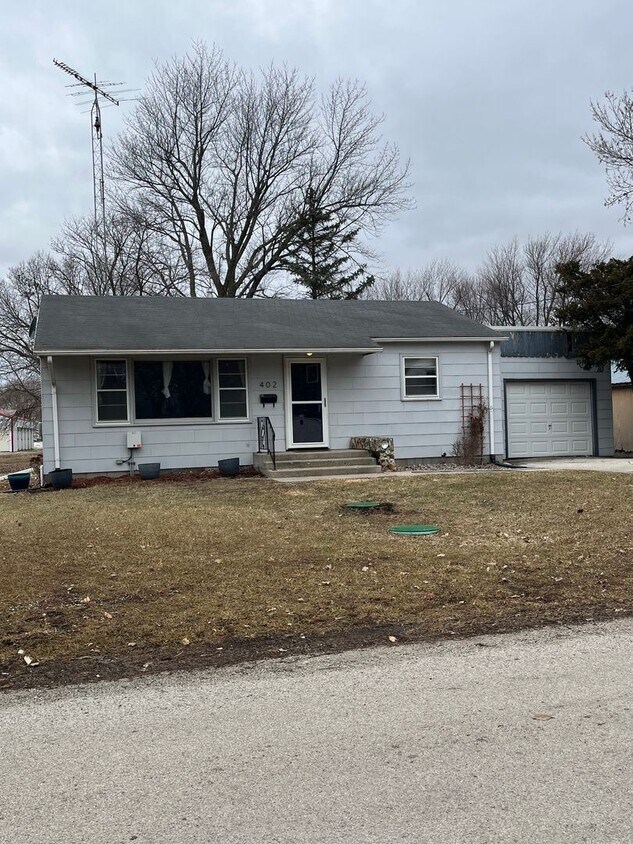 Foto principal - 2 br, 1 bath House - 402 Locust Street