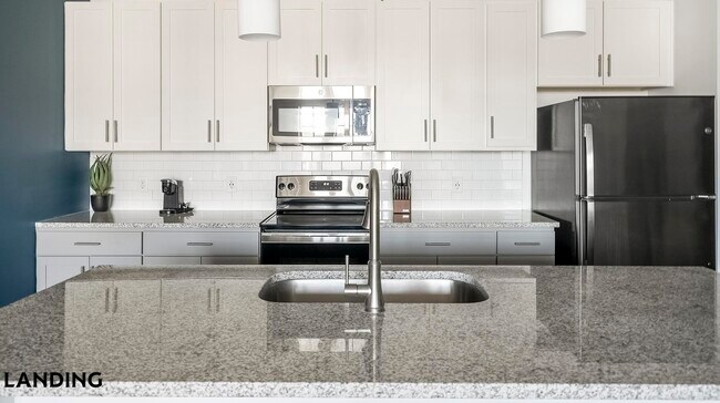 Foto del edificio - 100 Wildwood Ct