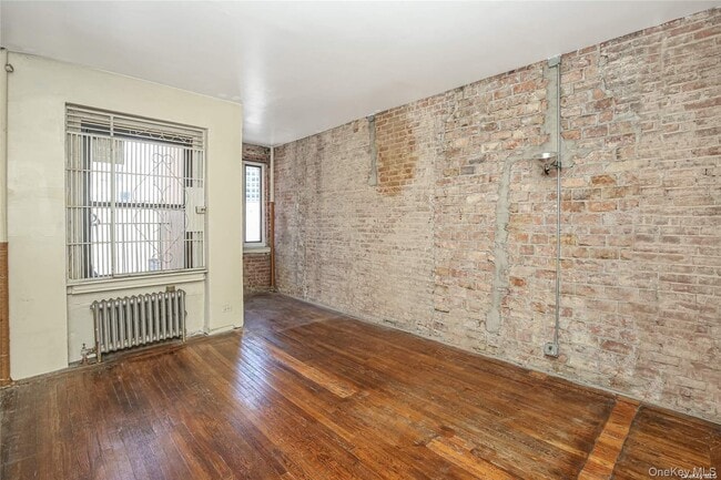 Building Photo - 363 3rd Ave